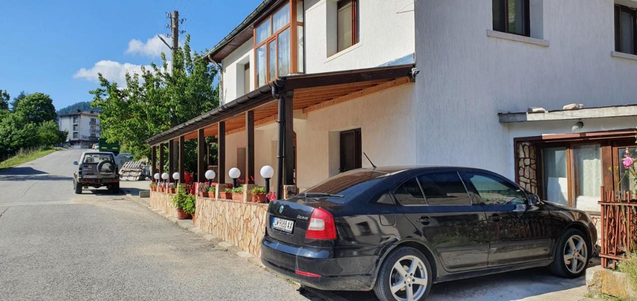 Къща За Гости Виктория Trigrad Exterior foto